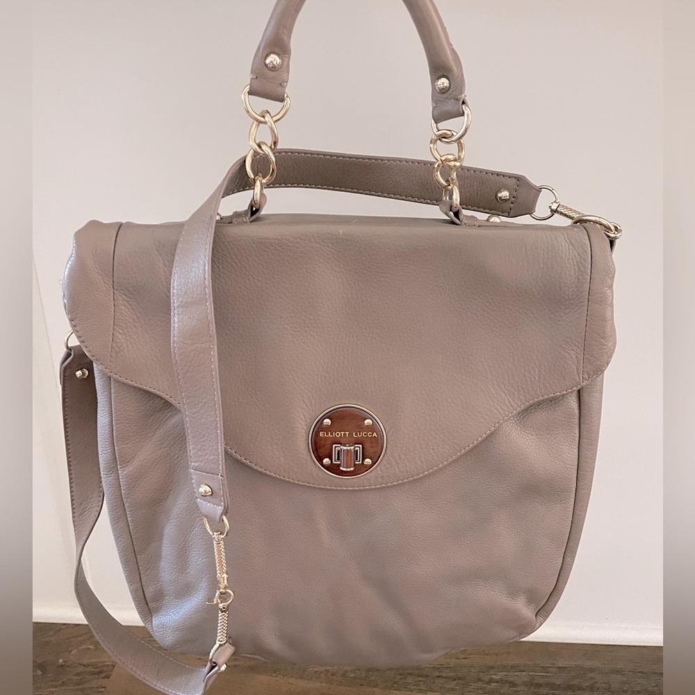 Elliott Lucia taupe leather purse